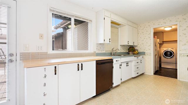 1627 Monroe Street, Shelton, WA 98584