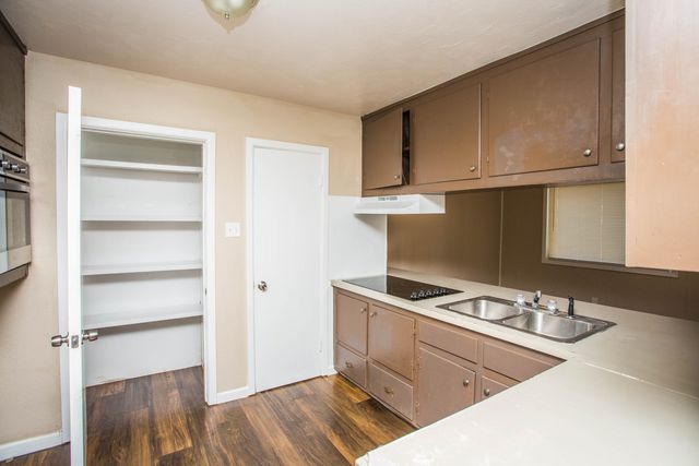 2815 43rd Street, 11, Lubbock, TX 79413