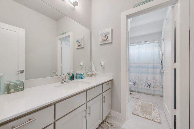 211 Coyote Creek Drive, Lavon, TX 75166
