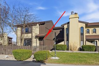 5270 Somerset LANE #S, Milwaukee, WI 53221