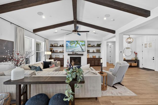 1715 N Renn Avenue, Clovis, CA 93619