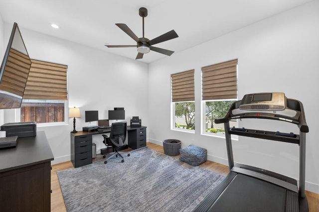 1715 N Renn Avenue, Clovis, CA 93619