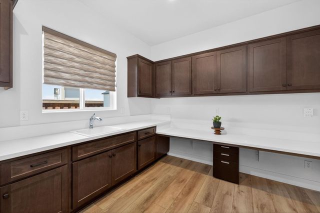 1715 N Renn Avenue, Clovis, CA 93619