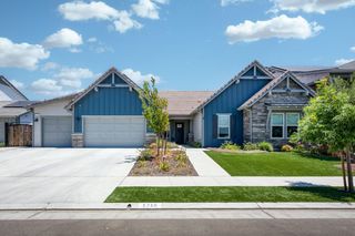 1715 N Renn Avenue, Clovis, CA 93619