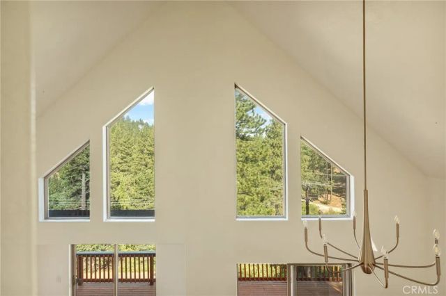 32792 Deer Lick Drive, Running Springs, CA 92382