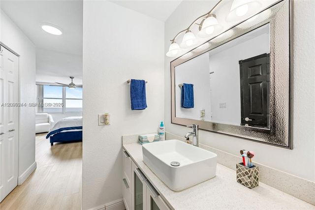 2201 S Ocean Dr 2202, Hollywood, FL 33019