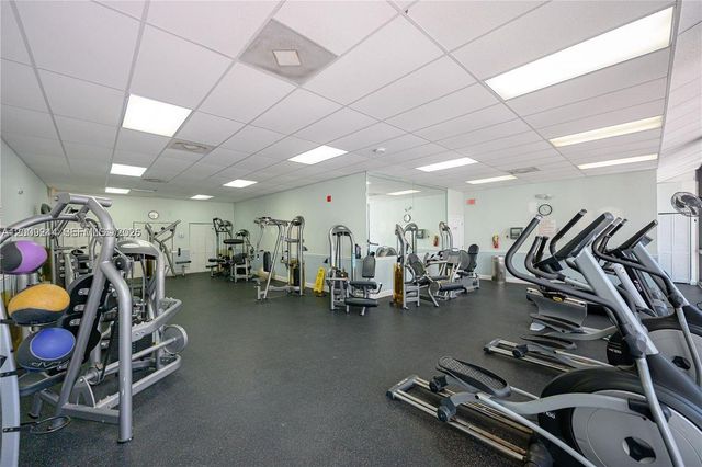 2201 S Ocean Dr 2202, Hollywood, FL 33019