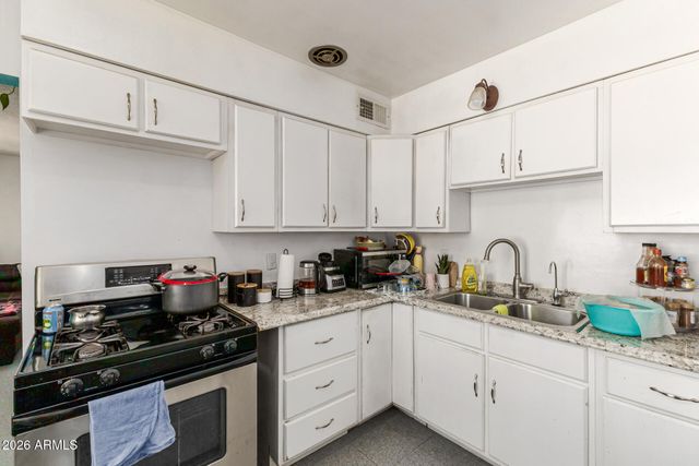 1147 W PEORIA Avenue, Phoenix, AZ 85029