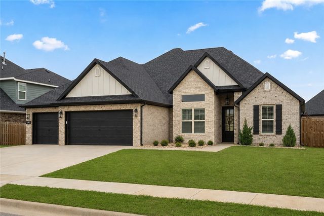 1380 Heart Street, Centerton, AR 72719