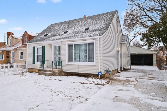 1818 Parkfront Drive, Flint, MI 48504