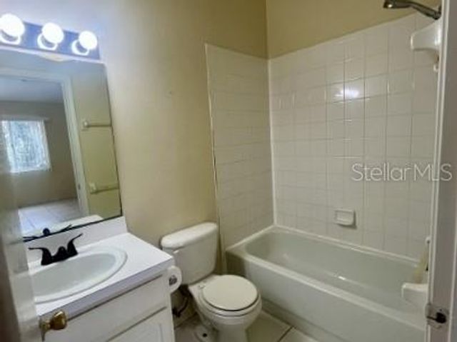 2348 LAKE WOODBERRY CIRCLE, Brandon, FL 33510