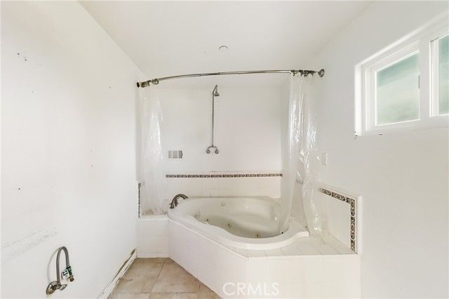 261 E Crescent Avenue, Redlands, CA 92373