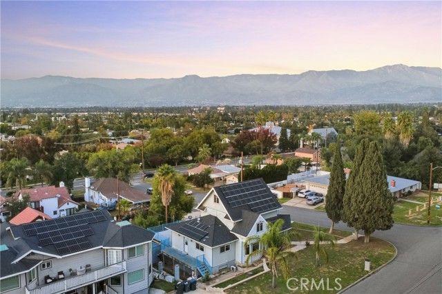 261 E Crescent Avenue, Redlands, CA 92373
