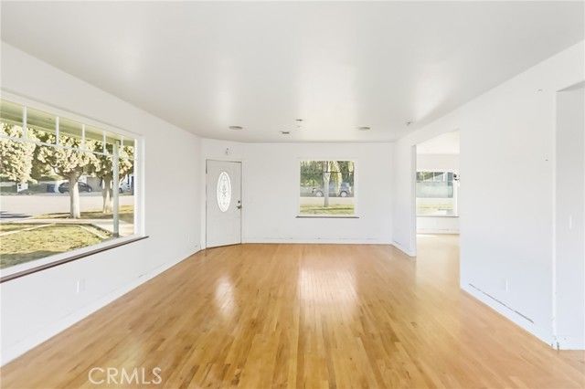 261 E Crescent Avenue, Redlands, CA 92373