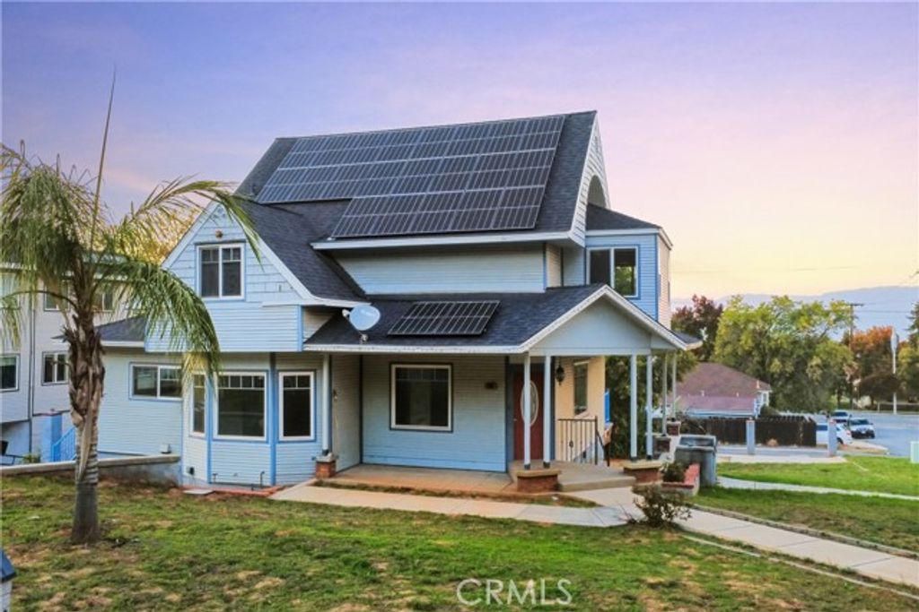 261 E Crescent Avenue, Redlands, CA 92373