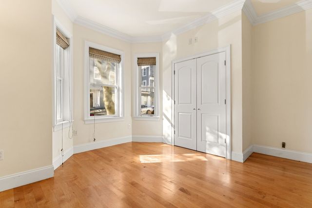 152 H Street 1, Boston, MA 02127