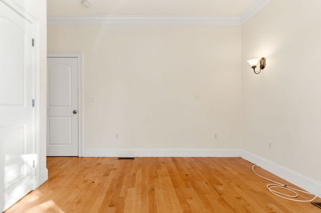 152 H Street 1, Boston, MA 02127