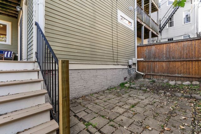 152 H Street 1, Boston, MA 02127