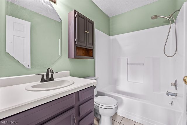 5201 Cline Road A, Brimfield, OH 44240