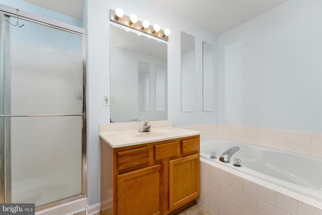 8708 FARNHAM WAY, Bristow, VA 20136