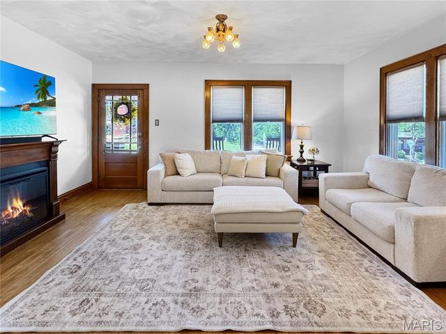 500 W End Avenue, Union, MO 63084