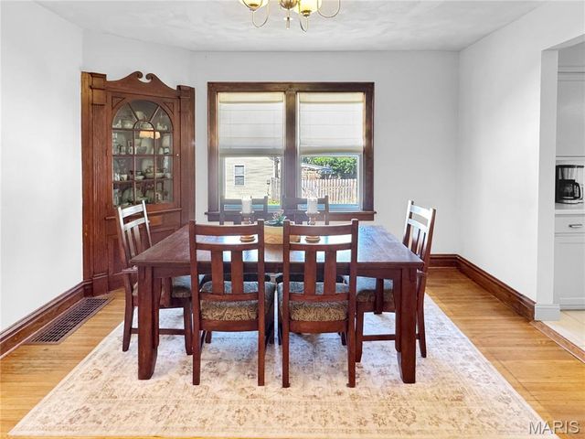 500 W End Avenue, Union, MO 63084