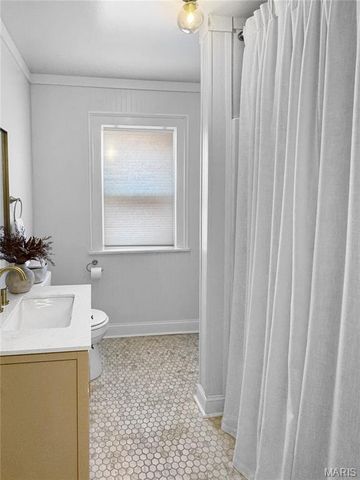 500 W End Avenue, Union, MO 63084