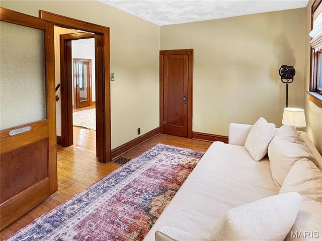 500 W End Avenue, Union, MO 63084
