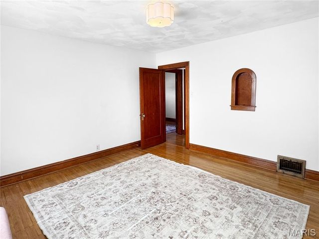 500 W End Avenue, Union, MO 63084
