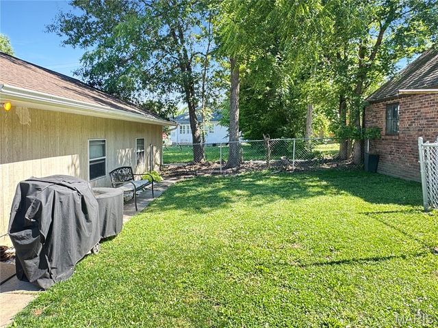 500 W End Avenue, Union, MO 63084