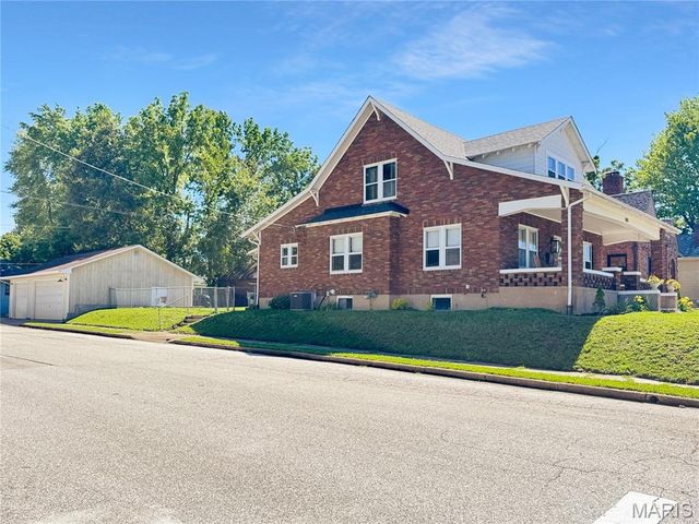 500 W End Avenue, Union, MO 63084