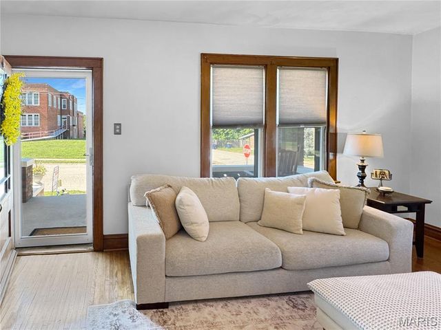500 W End Avenue, Union, MO 63084