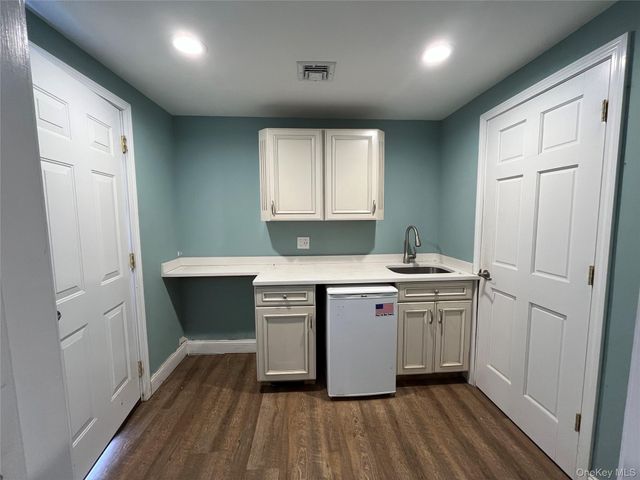 35 Old School Lane, Orangeburg, NY 10962