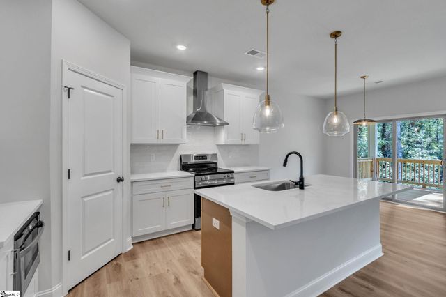 4 A Henderson Drive, Travelers Rest, SC 29690
