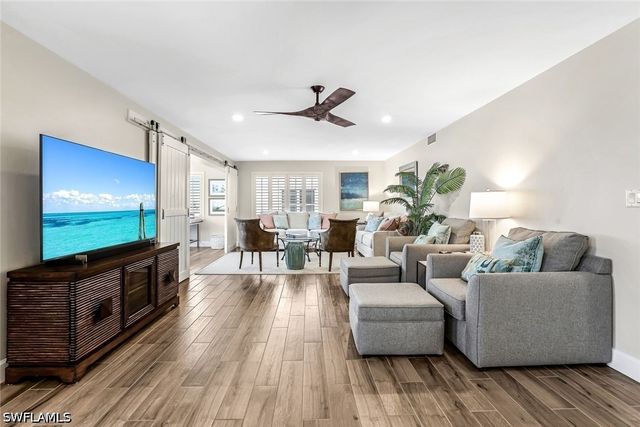 1100 8th AVE S H227, Naples, FL 34102
