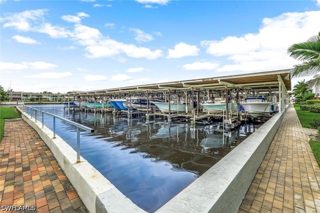 1100 8th AVE S H227, Naples, FL 34102