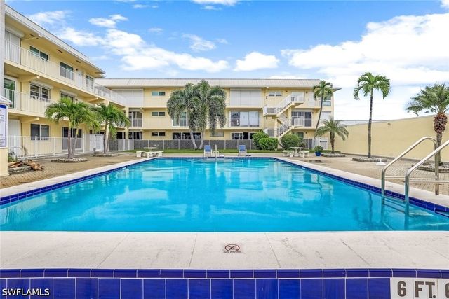 1100 8th AVE S H227, Naples, FL 34102