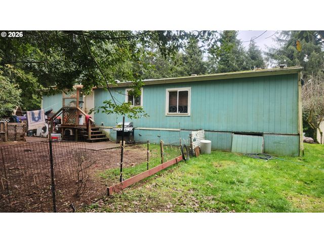 5046 N LOFTUS Rd, Florence, OR 97439