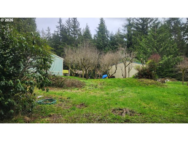 5046 N LOFTUS Rd, Florence, OR 97439