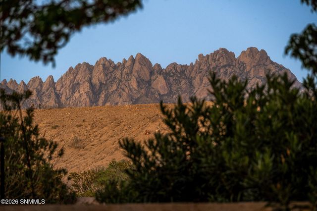 2444 El Dorado Court, Las Cruces, NM 88011