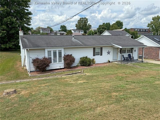 2486 Walnut Street, Hurricane, WV 25526