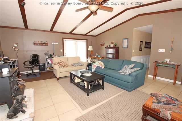 2486 Walnut Street, Hurricane, WV 25526