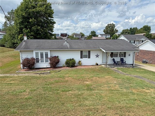 2486 Walnut Street, Hurricane, WV 25526