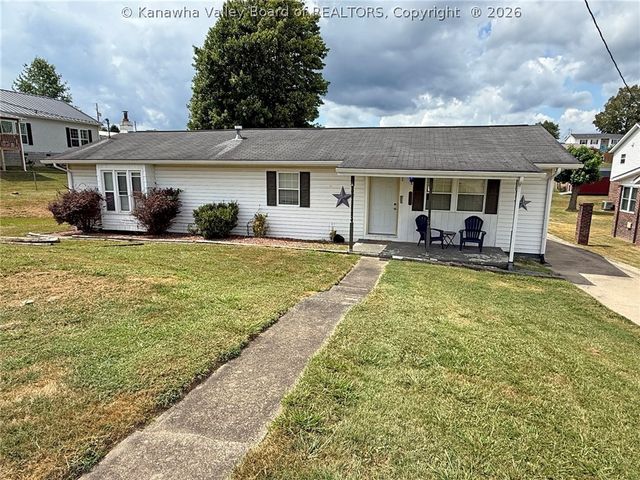 2486 Walnut Street, Hurricane, WV 25526