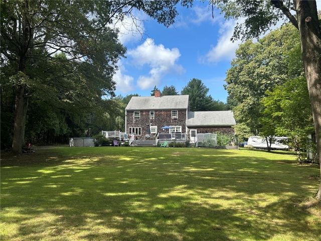 49 Captains Circle, Tiverton, RI 02878