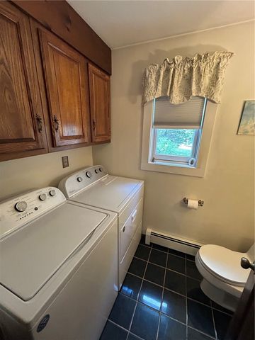 49 Captains Circle, Tiverton, RI 02878