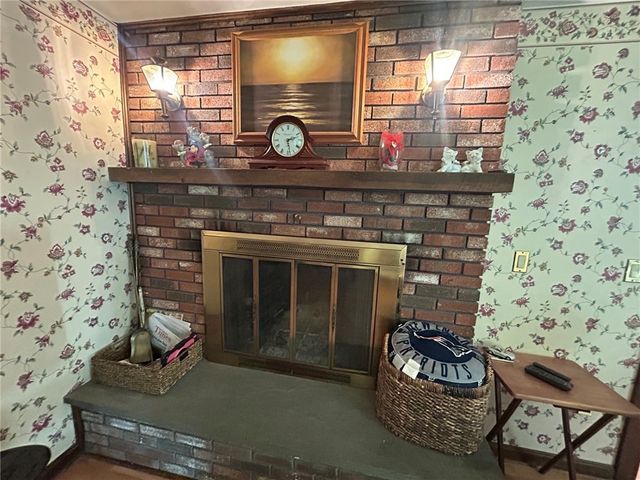 49 Captains Circle, Tiverton, RI 02878