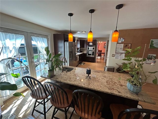 49 Captains Circle, Tiverton, RI 02878