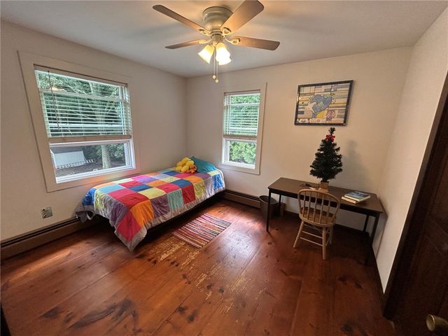 49 Captains Circle, Tiverton, RI 02878