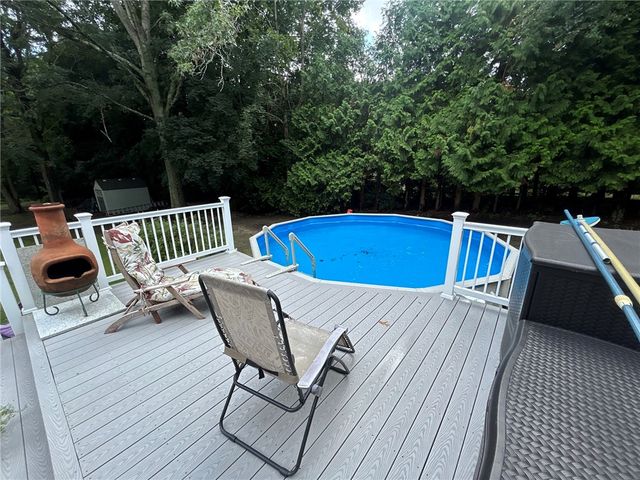49 Captains Circle, Tiverton, RI 02878